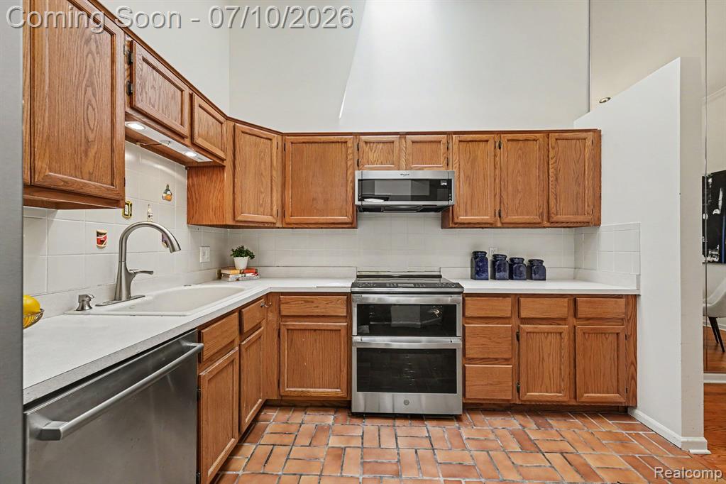 7140 Green Farm Road, West Bloomfield, MI — Photo 15