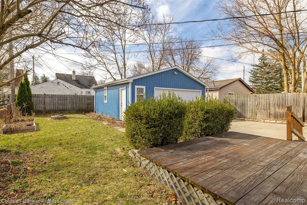 431 NAKOTA Street, Clawson, MI — Photo 25