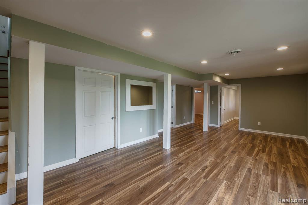 7709 Shelley Drive, Clarkston, MI 48348 — Photo 40