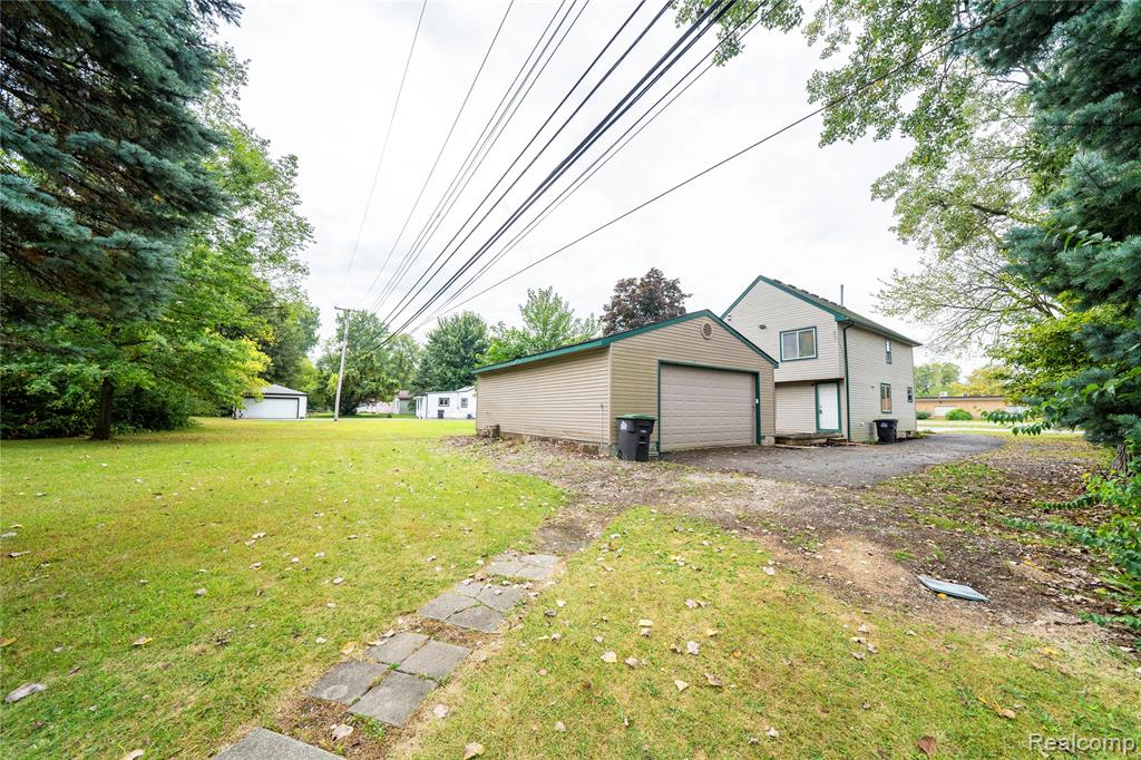 8853 Beech Daly Road, Taylor, MI 48180 — Photo 31
