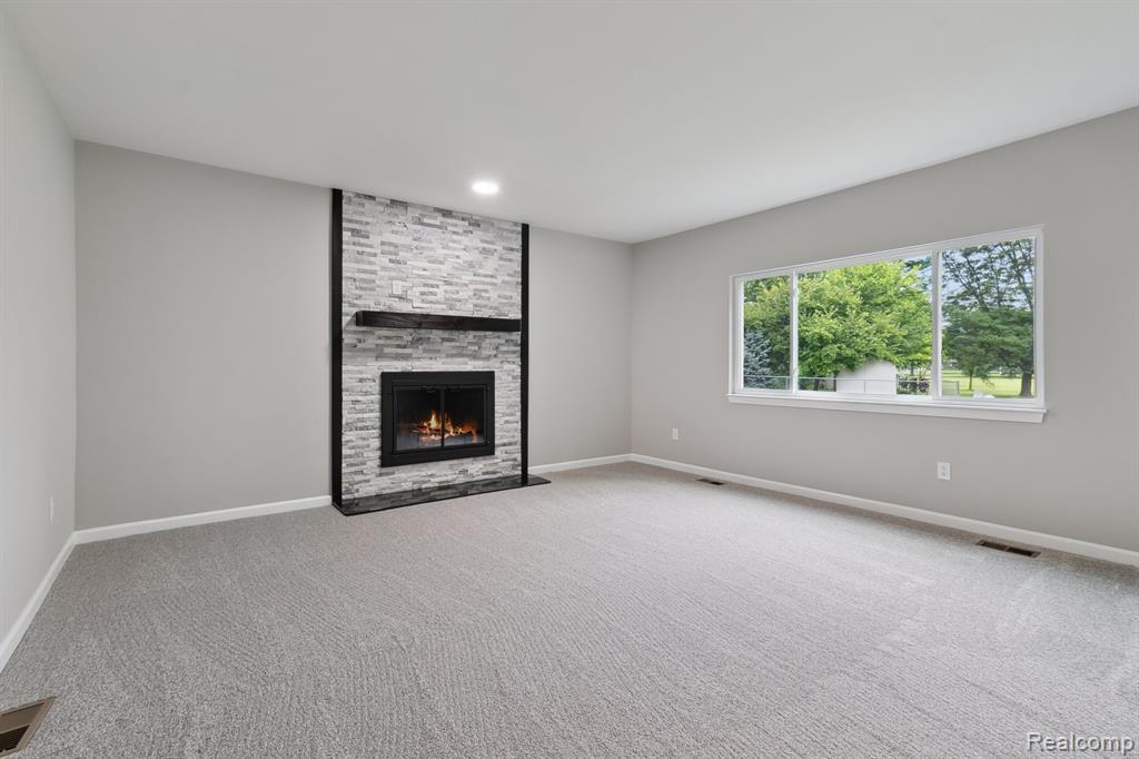 6879 Brookshire Drive, Canton, MI 48187 — Photo 19