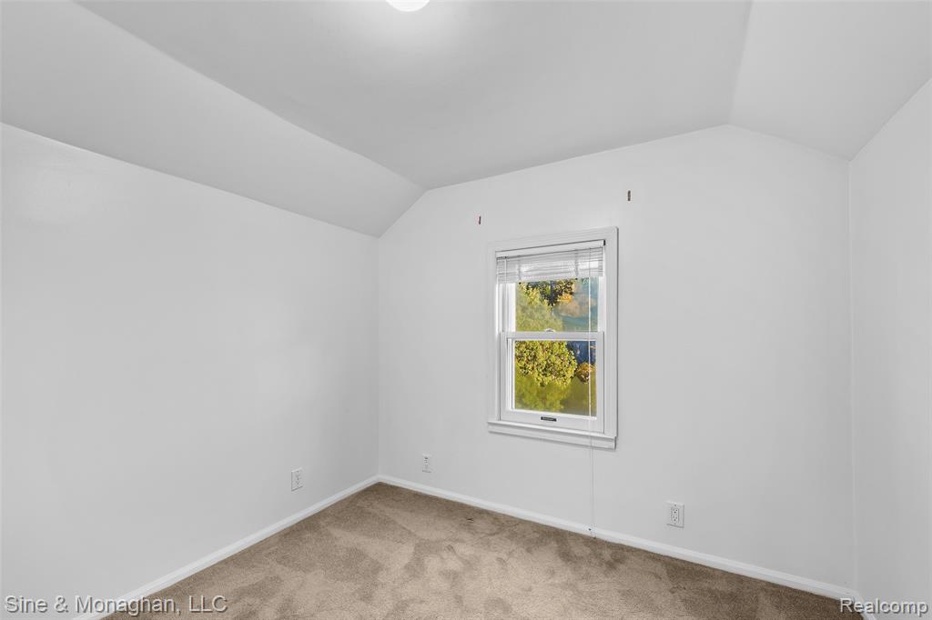 517 Forest Avenue N, Royal Oak, MI 48067 — Photo 29