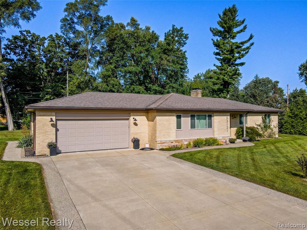 53121 Franklin Drive, Shelby Twp, MI 48316 — Photo 2