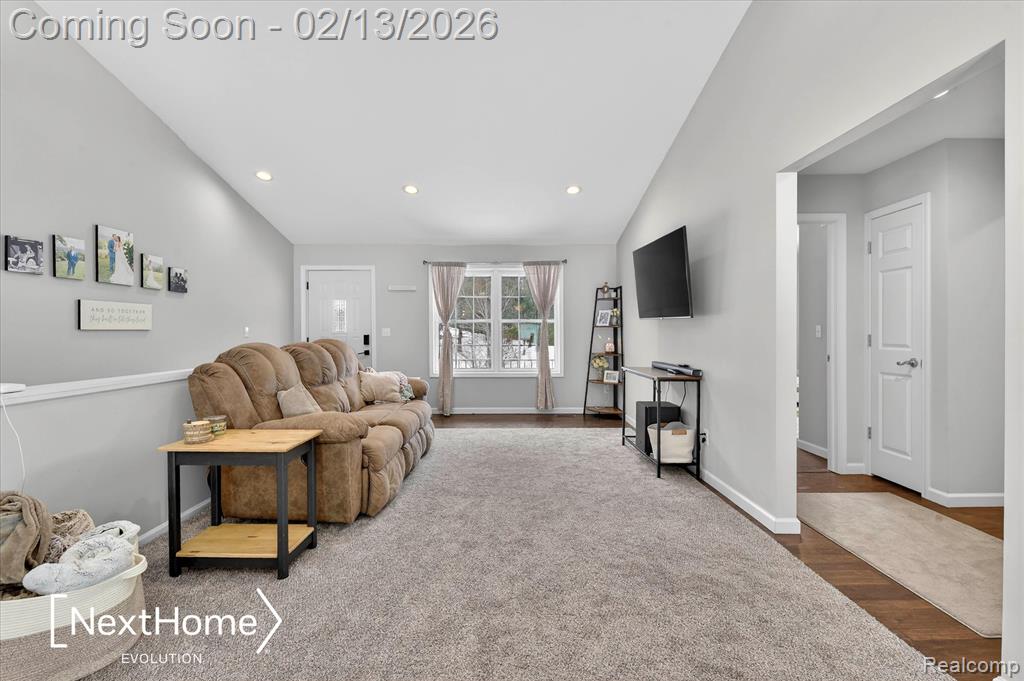 715 Glen Oak Drive, Manchester, MI 48158 — Photo 9