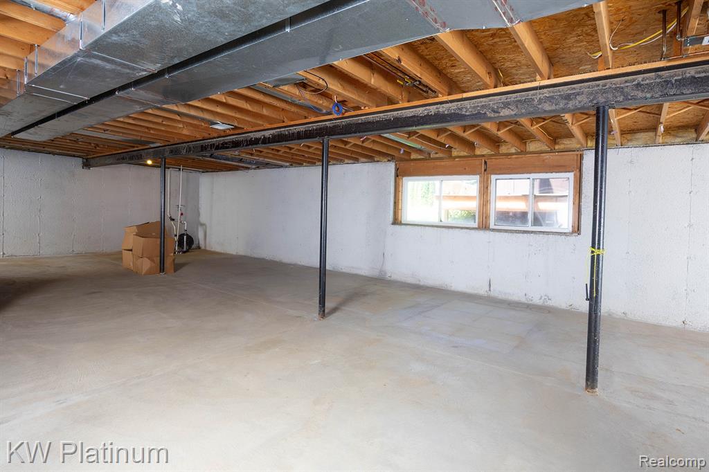 3167 Blackheath Court, Port Huron, MI 48060 — Photo 42