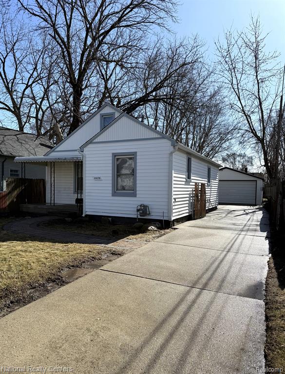 8428 CHAPP Avenue, Warren, MI 48089 — Photo 2