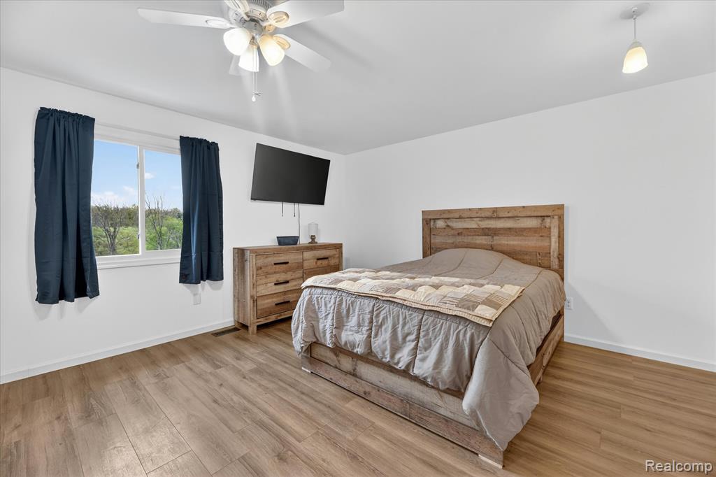 11280 Hegel Road, Goodrich Vlg, MI — Photo 20