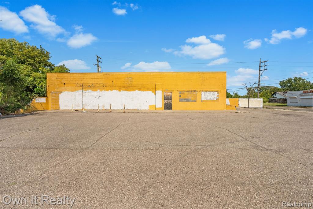 14299 HOUSTON WHITTIER Street, Detroit, MI 48205
