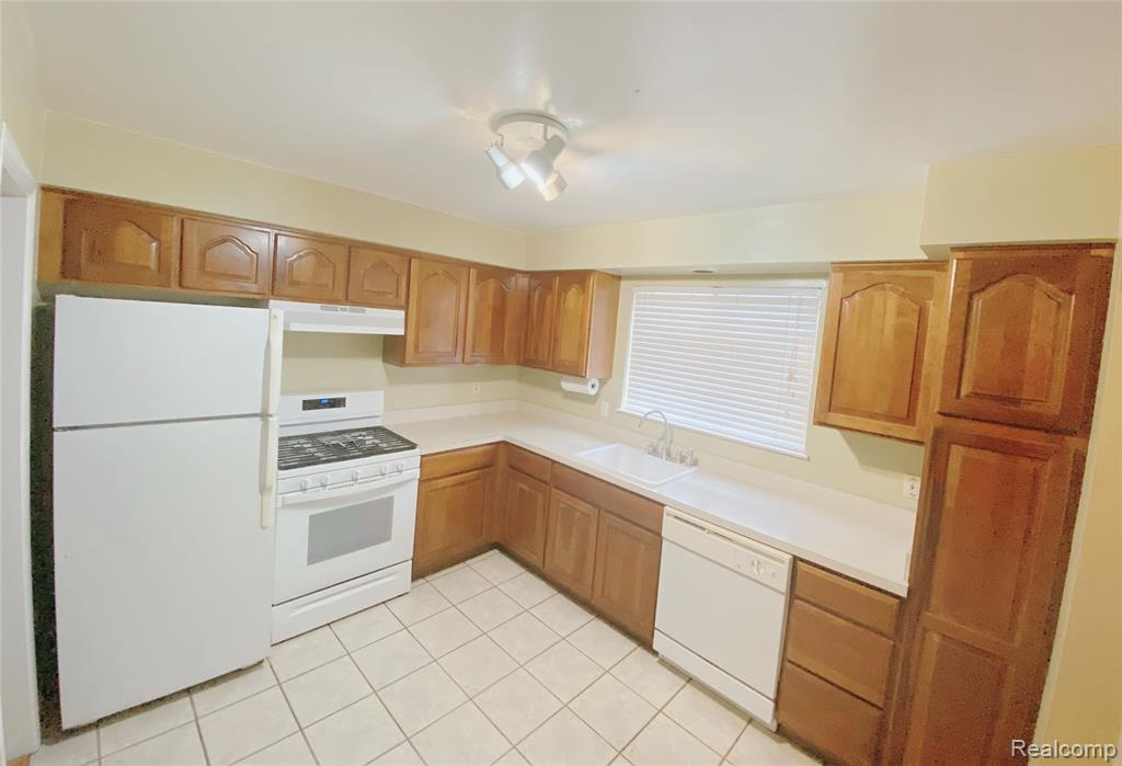 407 Fox Hills Drive N, Bloomfield Hills, MI 48304 — Photo 6