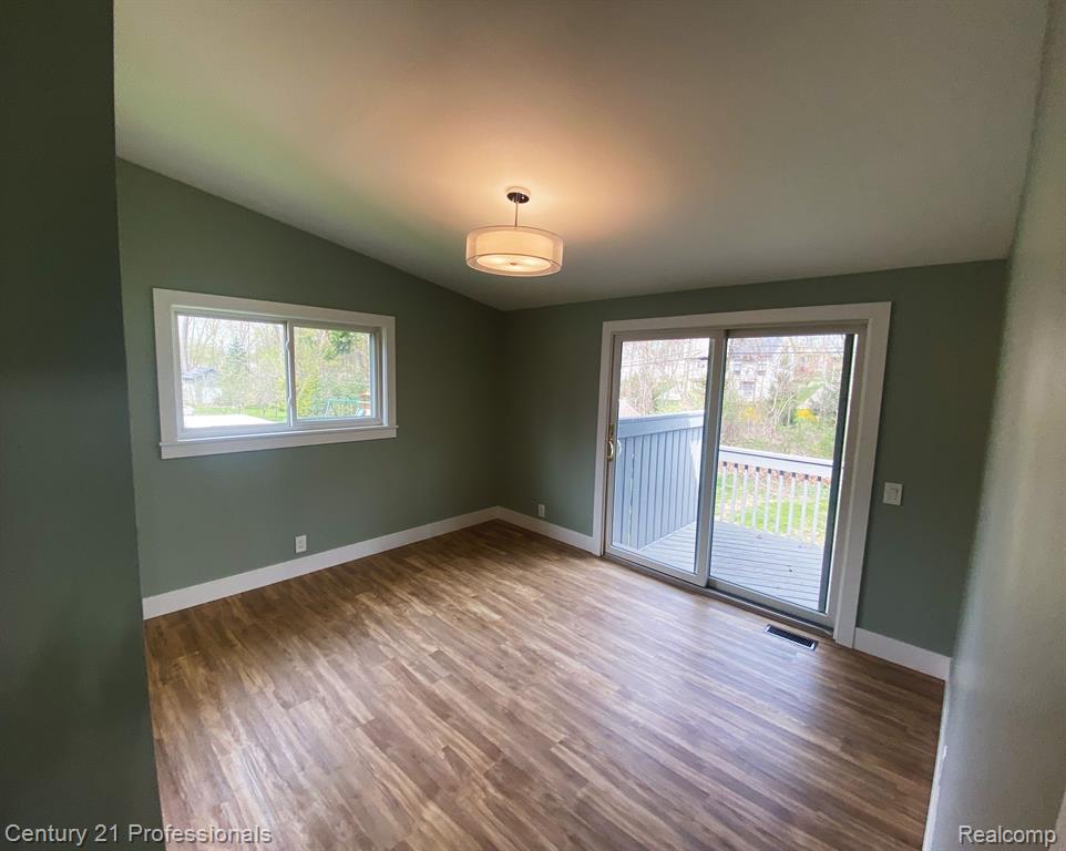 8130 Casa Mia Drive, White Lake, MI — Photo 32