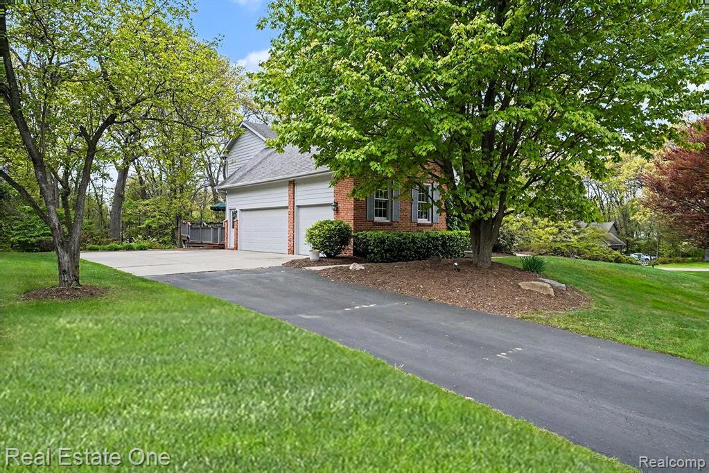 8189 High Point Trail, White Lake, MI — Photo 46