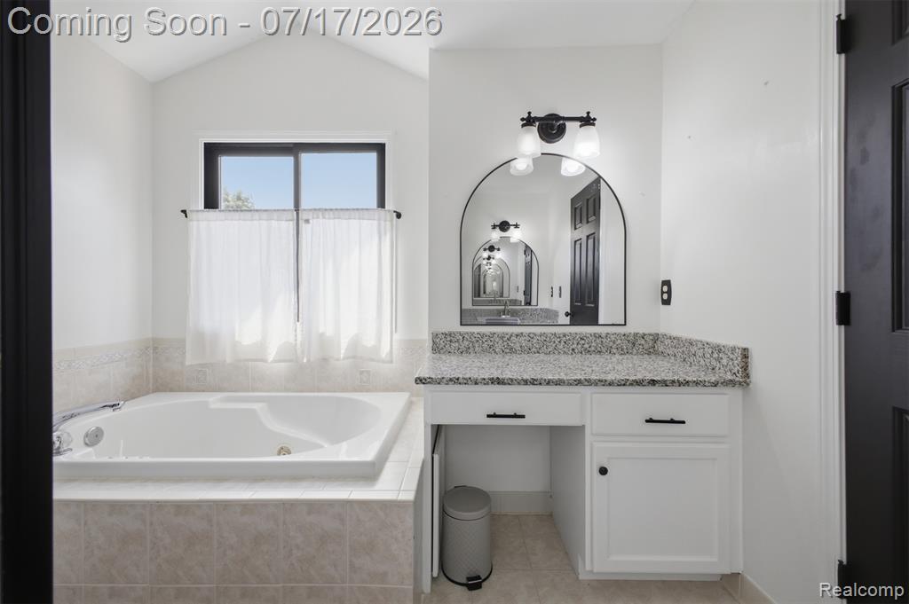49324 Stratford Drive, New Baltimore, MI 48047 — Photo 41
