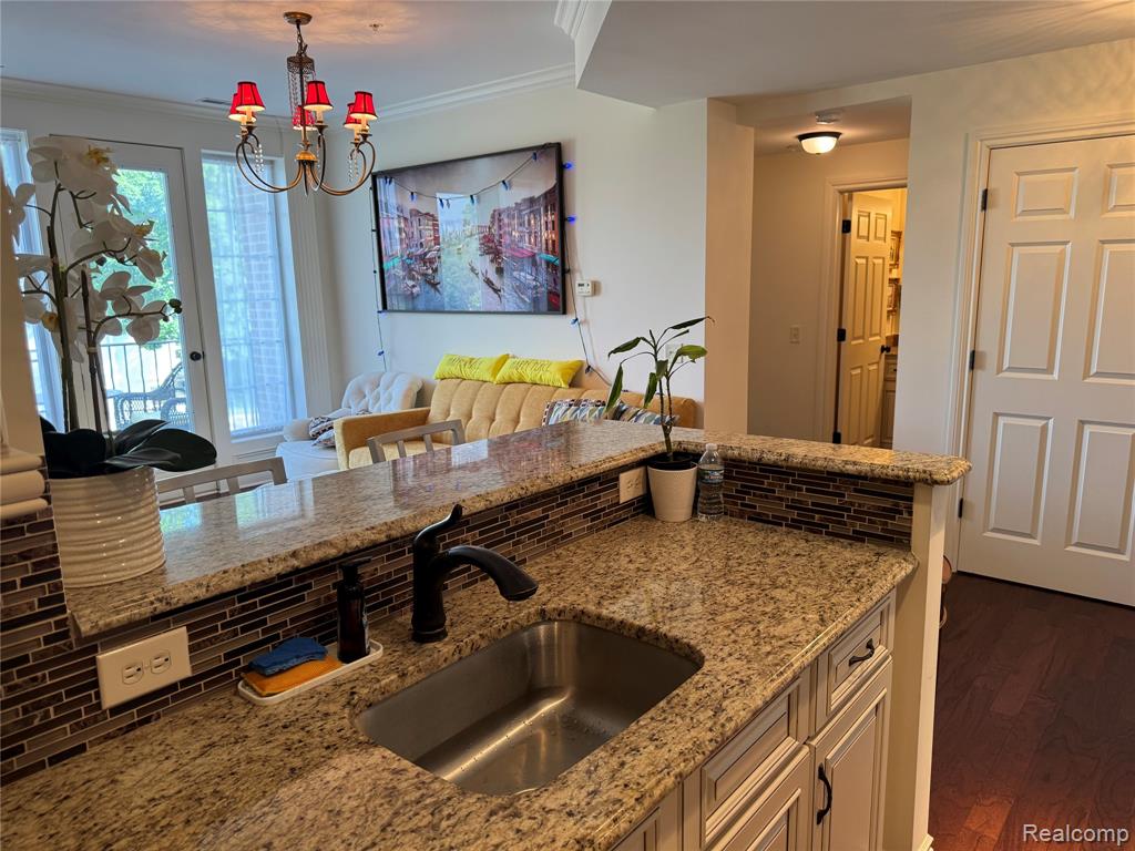 730 Penniman Avenue, 203, Plymouth, MI 48170 — Photo 9