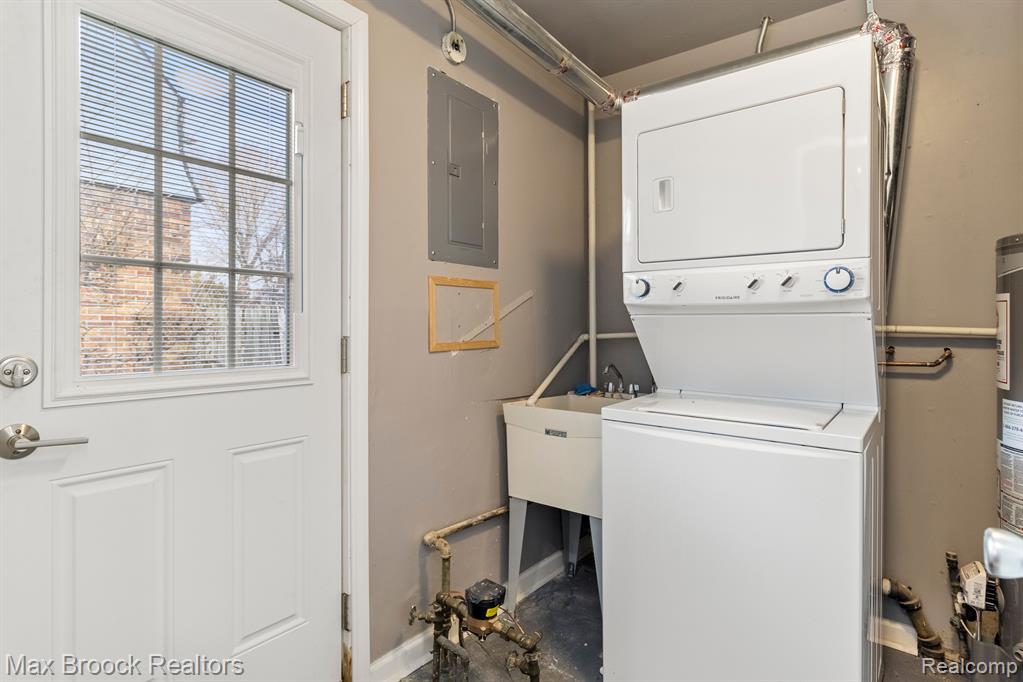 501 S Edgeworth Avenue, Royal Oak, MI 48067 — Photo 32