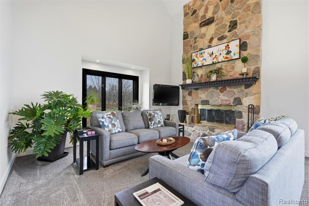 7400 Dutch Road, Goodrich Vlg, MI — Photo 5