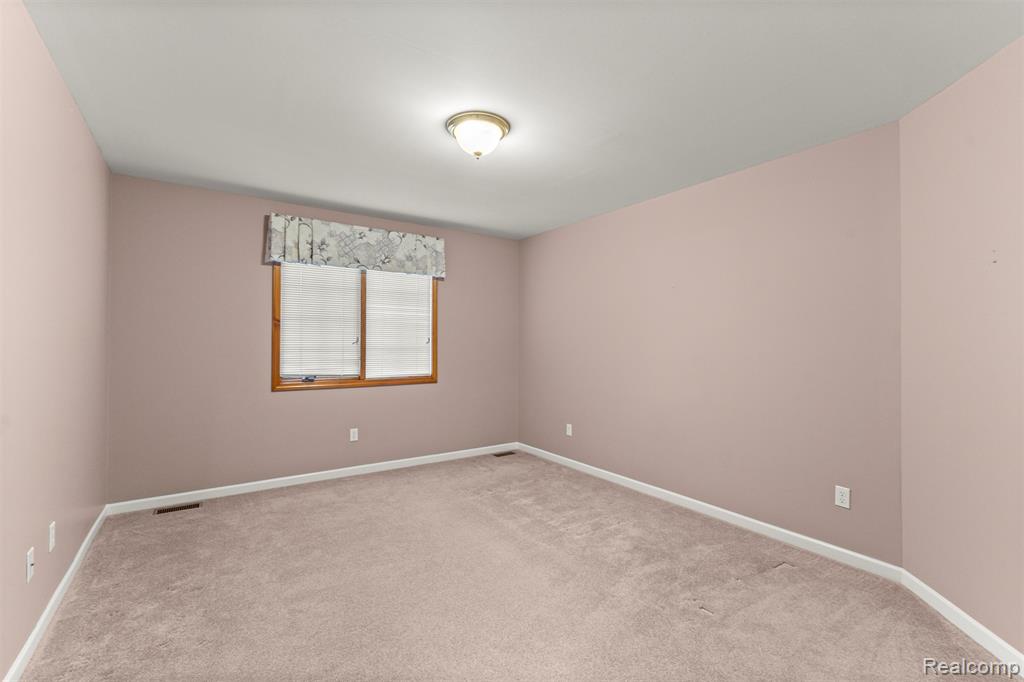 27142 Newberry Boulevard, Brownstown, MI 48134 — Photo 27