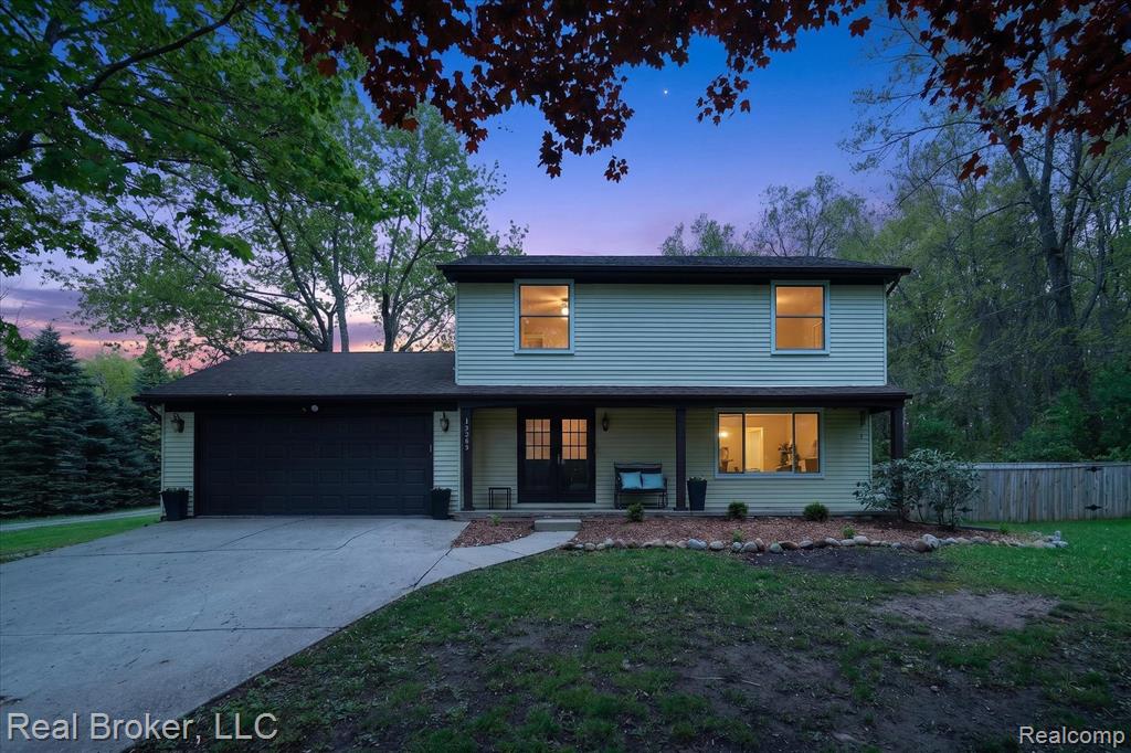01-3885-Morgan-Rd-Orion-Township-MI-48359-WindowStill.jpg