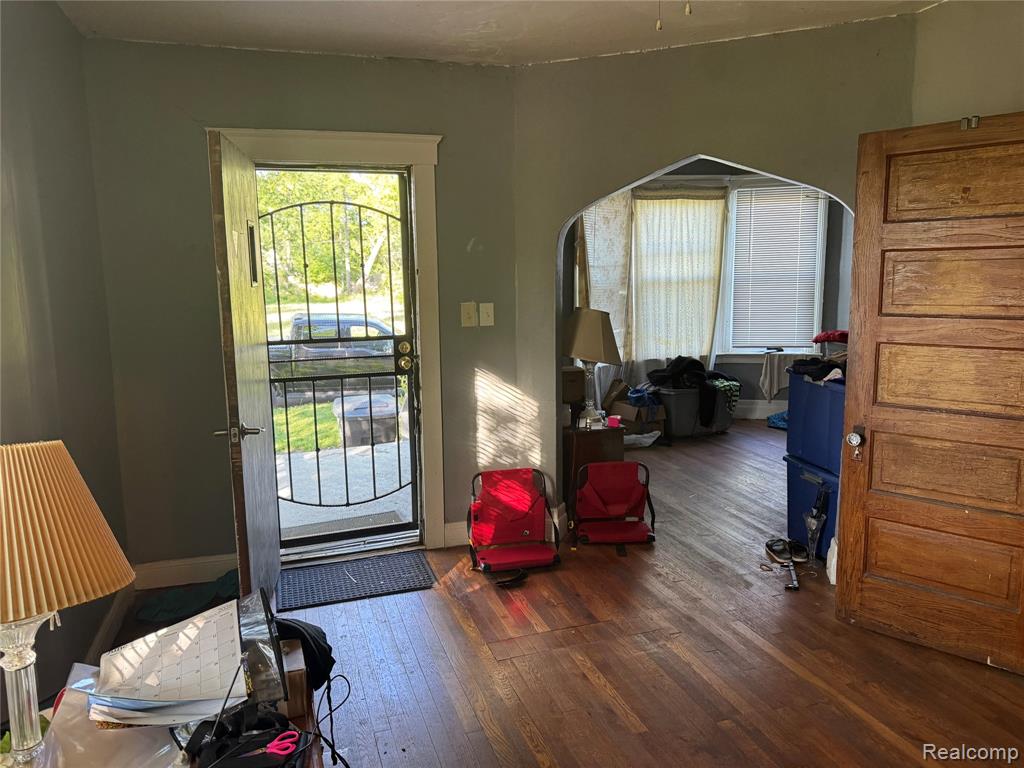 5945 Lucky Place, Detroit, MI 48211 — Photo 2