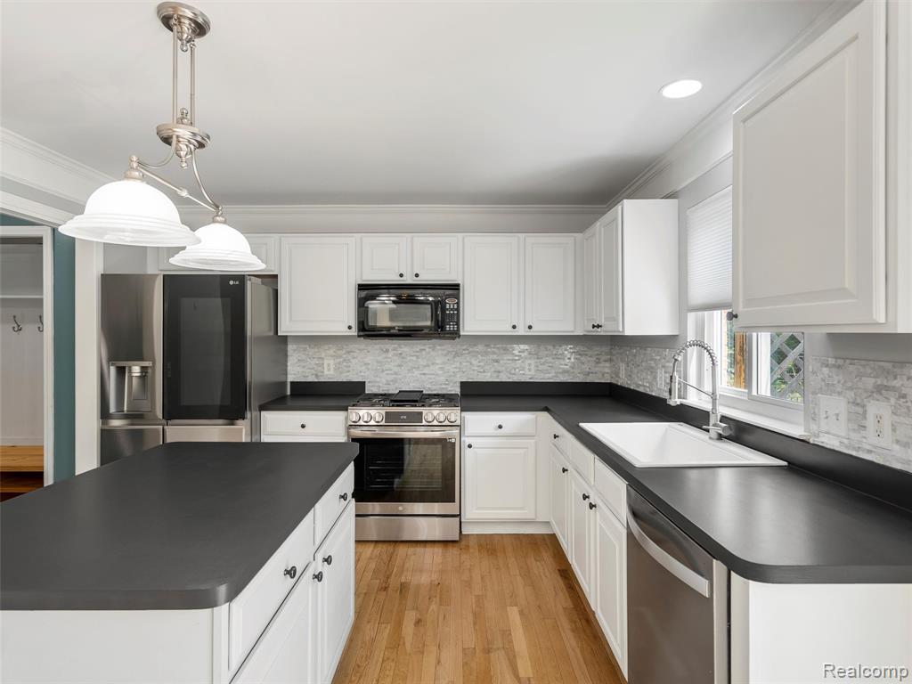 54148 Audubon Drive, Macomb, MI 48042 — Photo 11