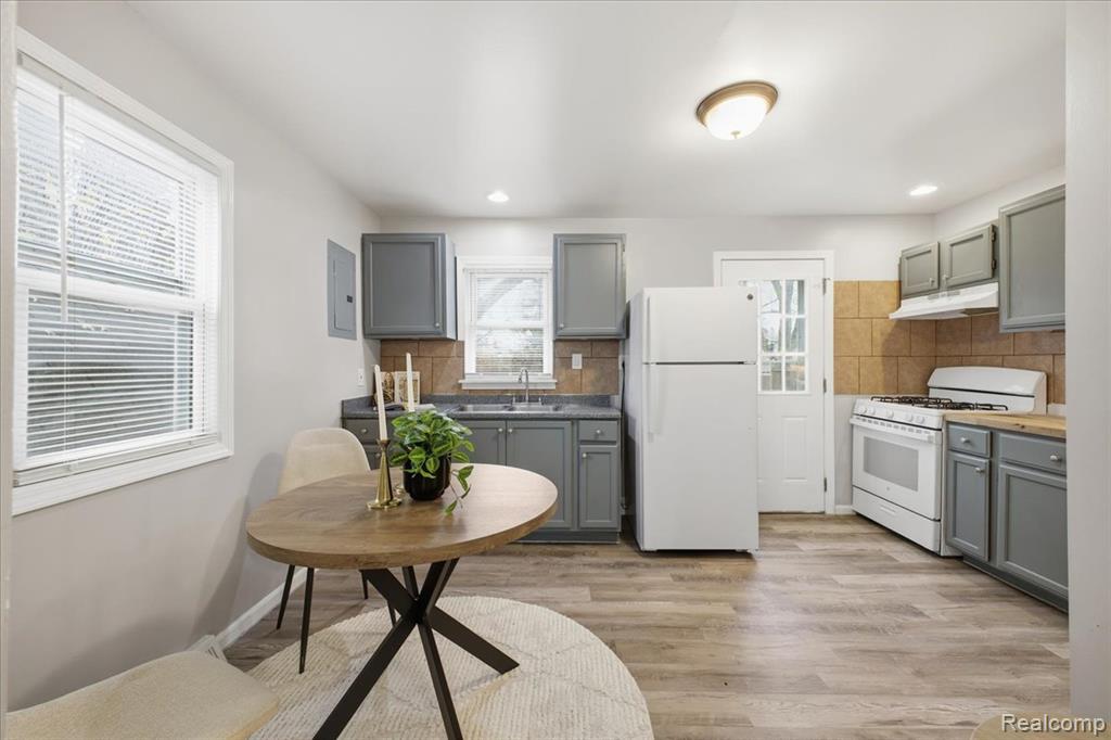 2878 N Williams Lake Road, Addison, MI 48329 — Photo 12