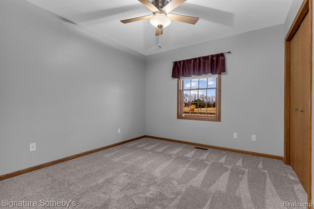 9019 HILLVIEW Lane, Jackson, MI 49201 — Photo 25