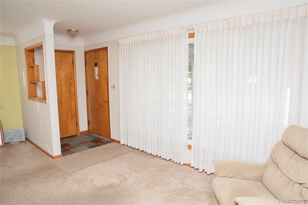 9807 Seavitt Drive, Allen Park, MI 48101 — Photo 10