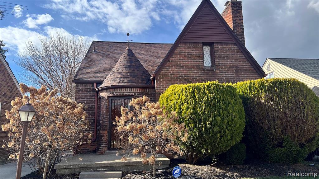 10185 Beaconsfield Street, Detroit, MI 48224 — front exterior