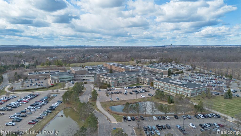 945 N Commerce Road, Commerce Twp, MI 48382 — Photo 59
