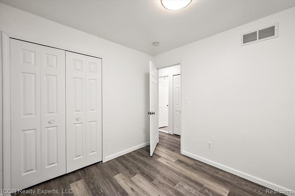8104 Cloverdale Avenue, Ferndale, MI 48220 — Photo 40
