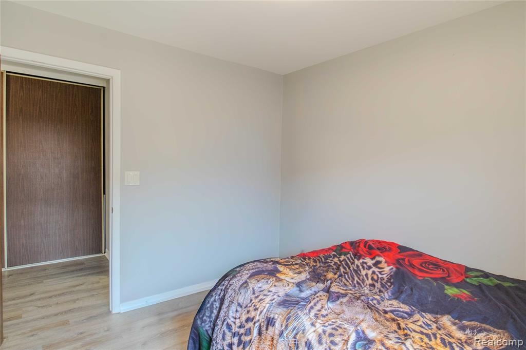 8684 Edgewater Lane, 14, Warren, MI 48093 — Photo 12