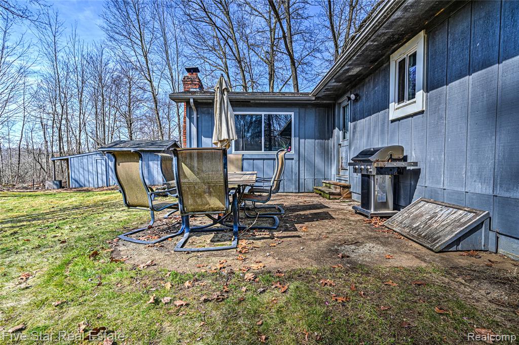 12335 Big Lake Road, Davisburg, MI 48350 — Photo 35