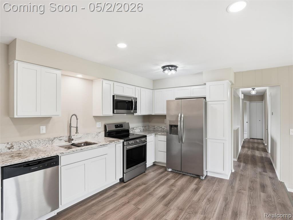 8618 Alwardt Drive, Sterling Heights, MI 48313 — Photo 12