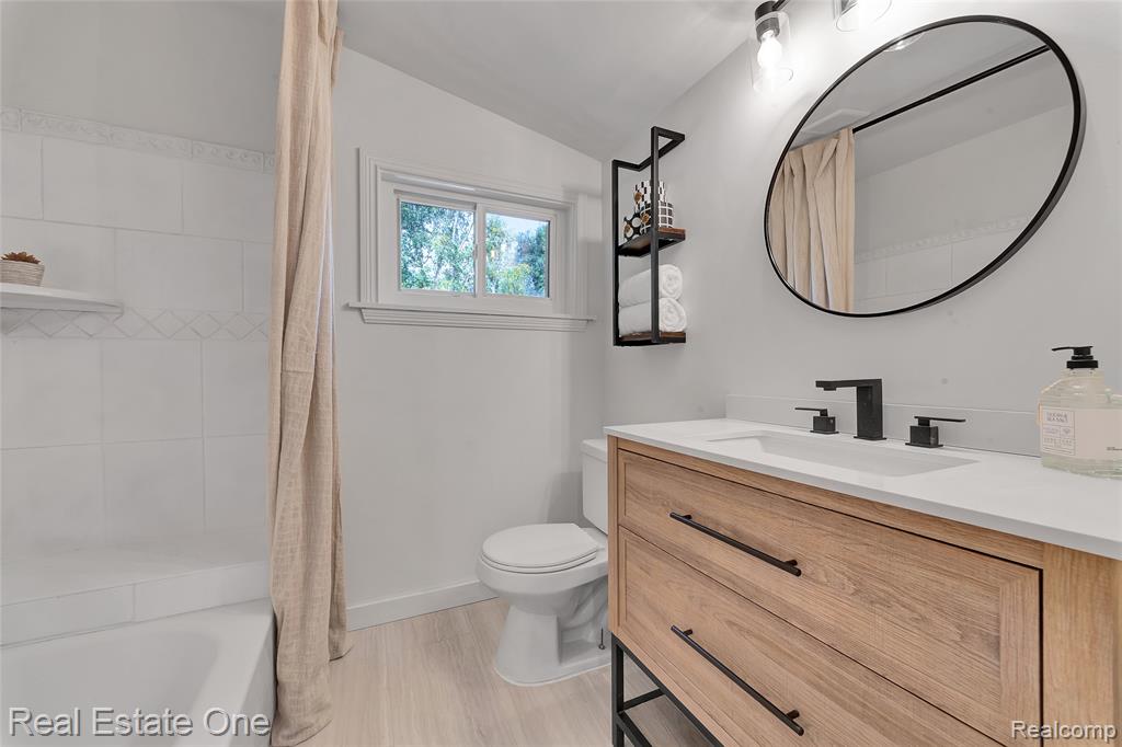45467 Sterritt Street, Utica, MI 48317 — Photo 4