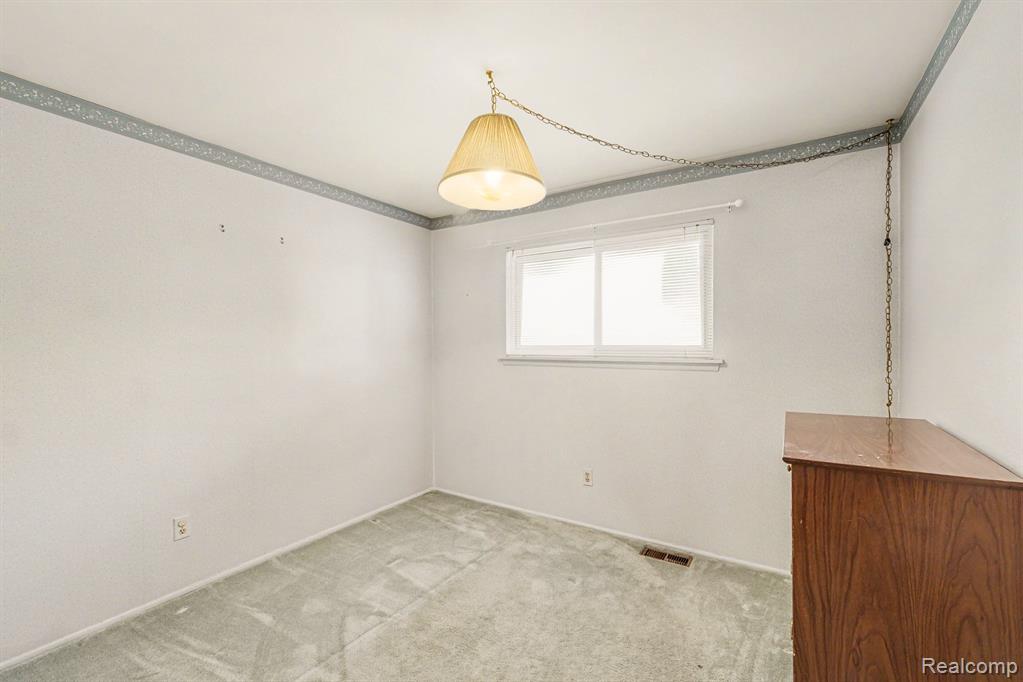 5364 Fern Avenue, Grand Blanc, MI 48439 — Photo 10