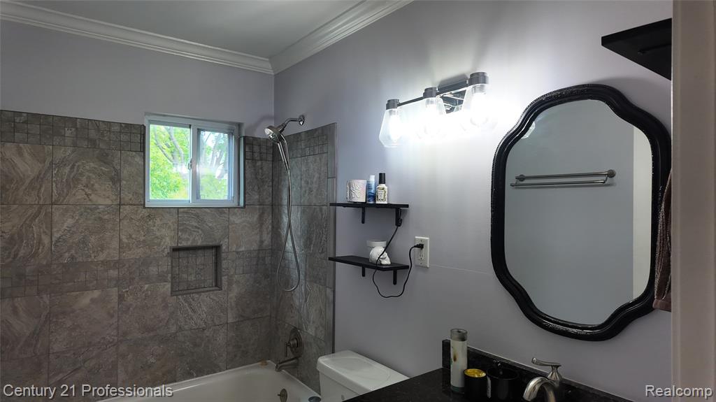 661 4th Avenue, Pontiac, MI 48340 — Photo 17