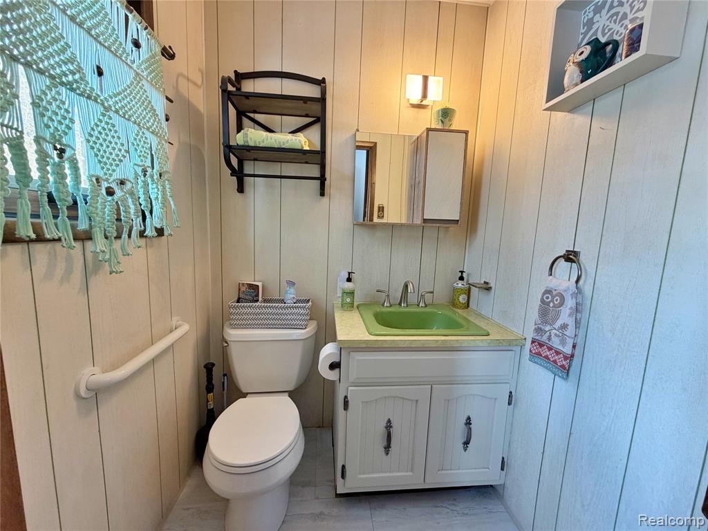 7242 King James Road, Pigeon Vlg, MI — Photo 16