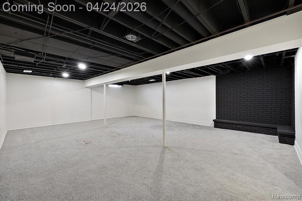4389 Charing Way, Bloomfield Hills, MI 48304 — Photo 32