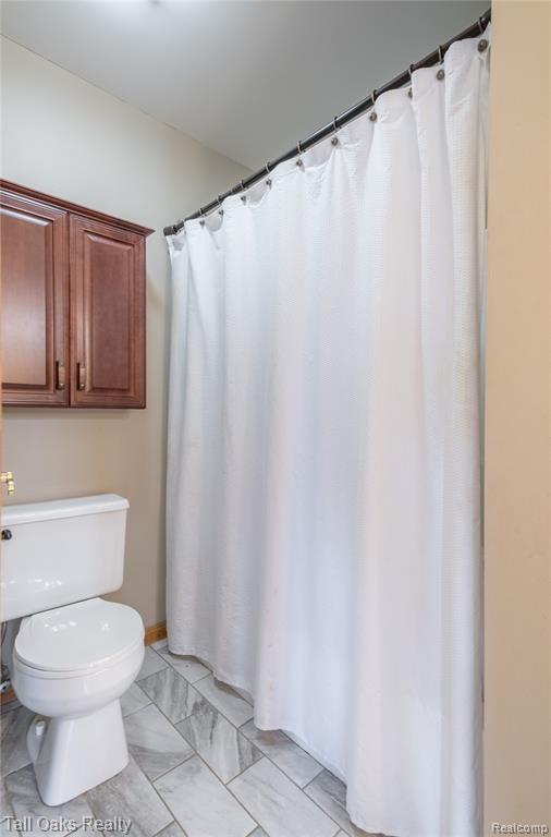 2411 Briar Creek Lane, Burton, MI 48509 — Photo 20