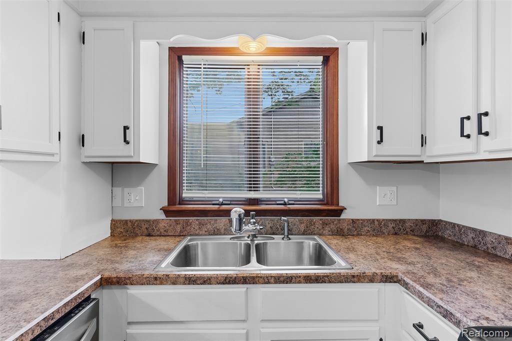 7313 River Road, Flushing, MI 48433 — Photo 35