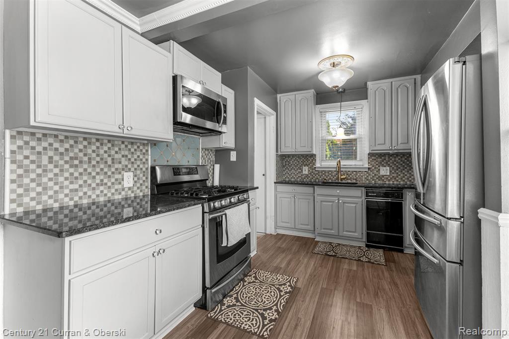 7505 PARK Avenue, Allen Park, MI 48101 — Photo 8