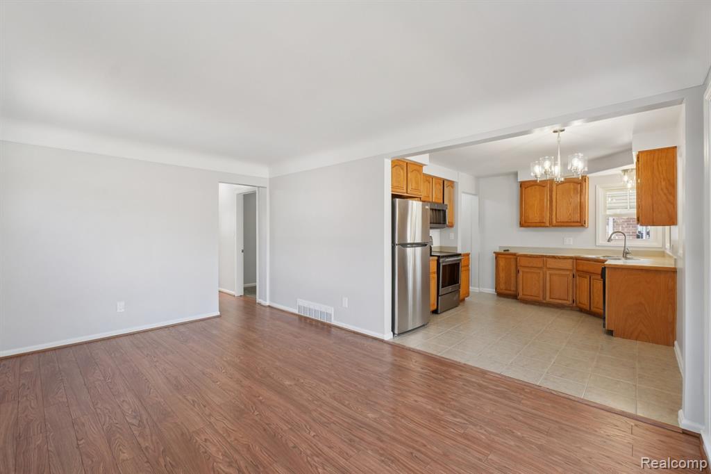 29720 Taylor Street, Saint Clair Shores, MI 48082 — Photo 6