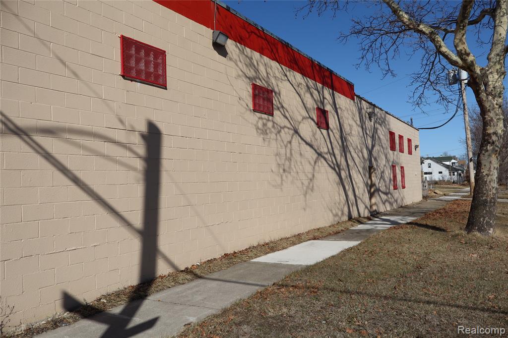 102 W State Fair, Highland Park, MI 48203 — Photo 6