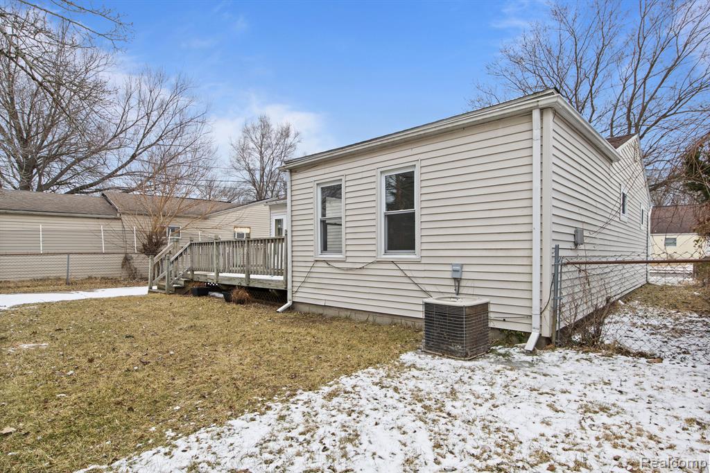 1171 RAMBLING Road, Ypsilanti, MI 48198 — Photo 21