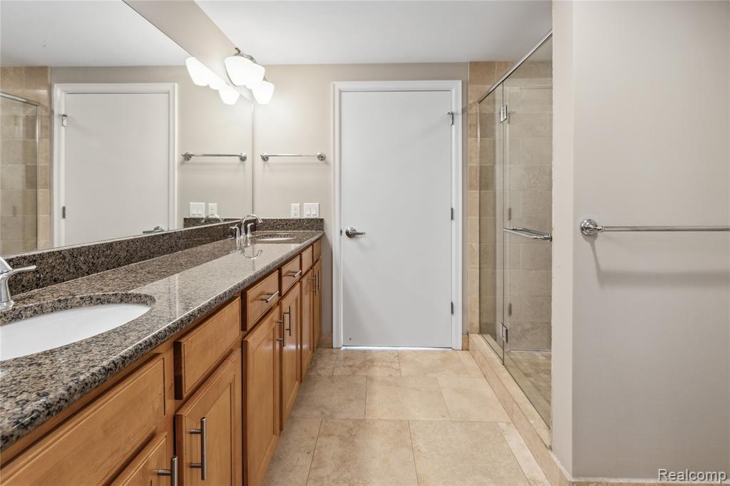 525 W Lafayette, 17D, Detroit, MI 48226 — Photo 23