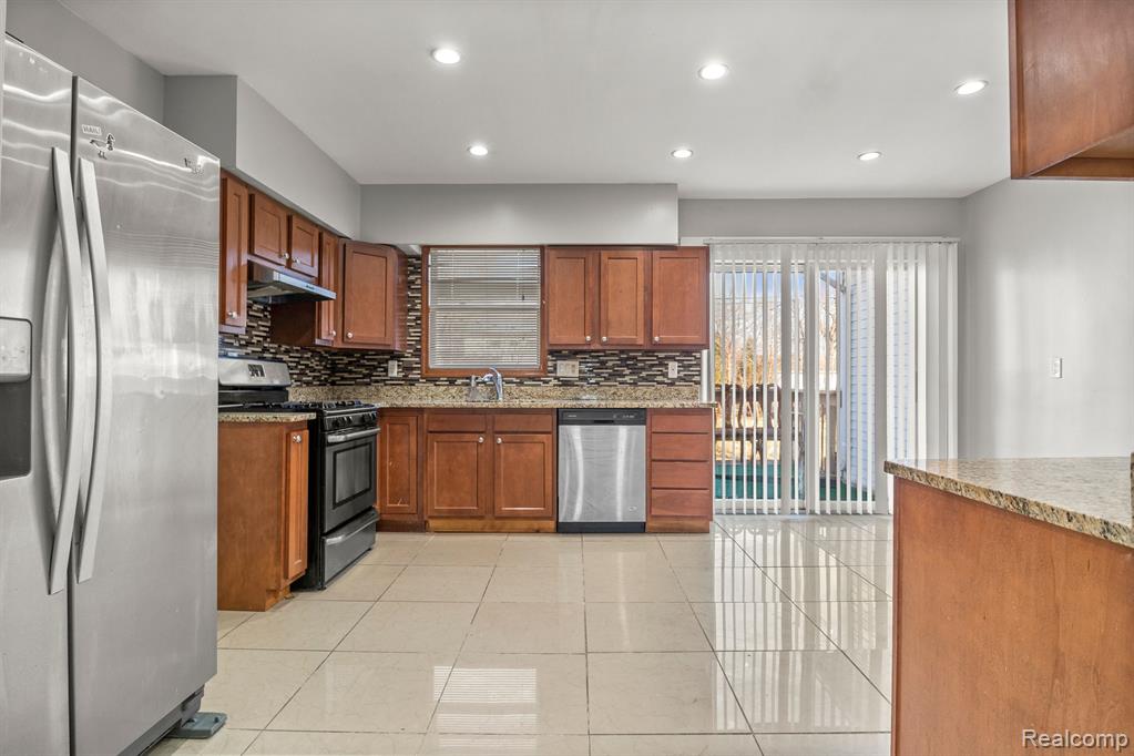 6500 N VERNON Street, Dearborn Heights, MI 48127 — Photo 9