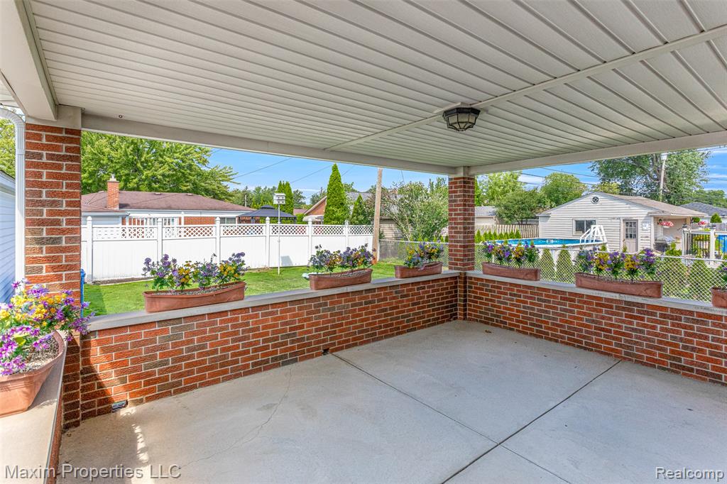 6545 N Charlesworth Street, Dearborn Heights, MI 48127 — Photo 20