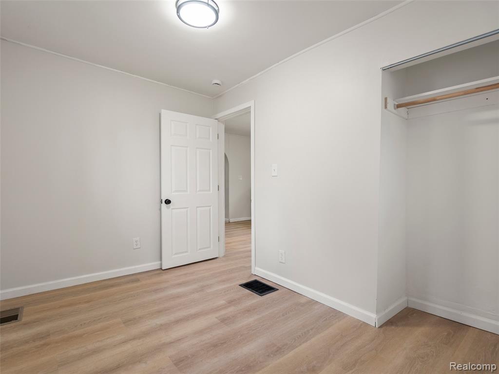 130 Meadle Street, Mount Clemens, MI 48043 — Photo 10