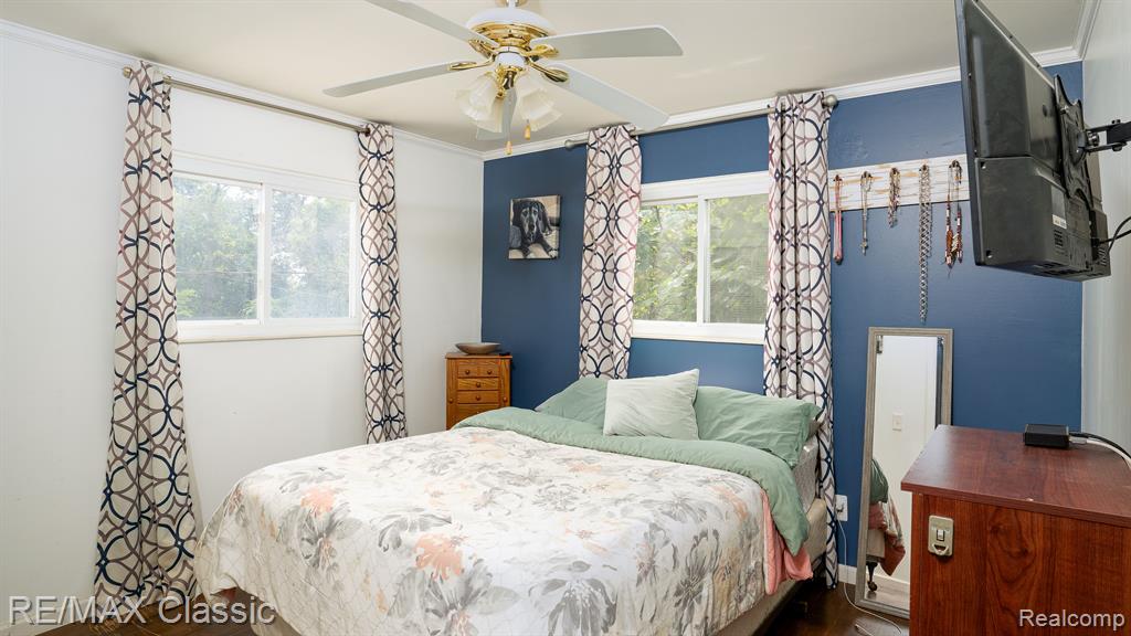 876 Panorama Court, Milford, MI 48381 — Photo 12