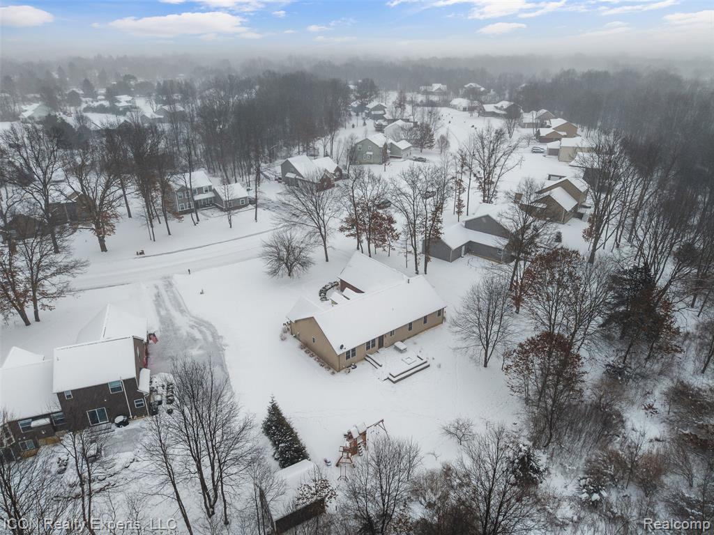 11185 Cassidy Trail, Davisburg, MI 48350 — Photo 48