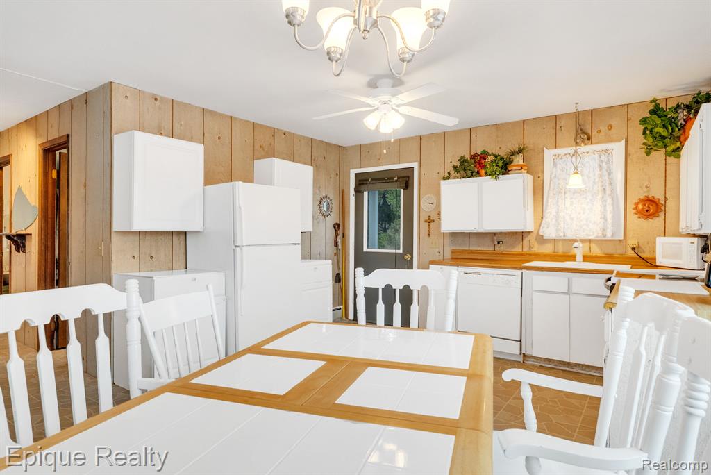 1962 INDIANWOOD Trail, West Branch, MI 48661 — Photo 24